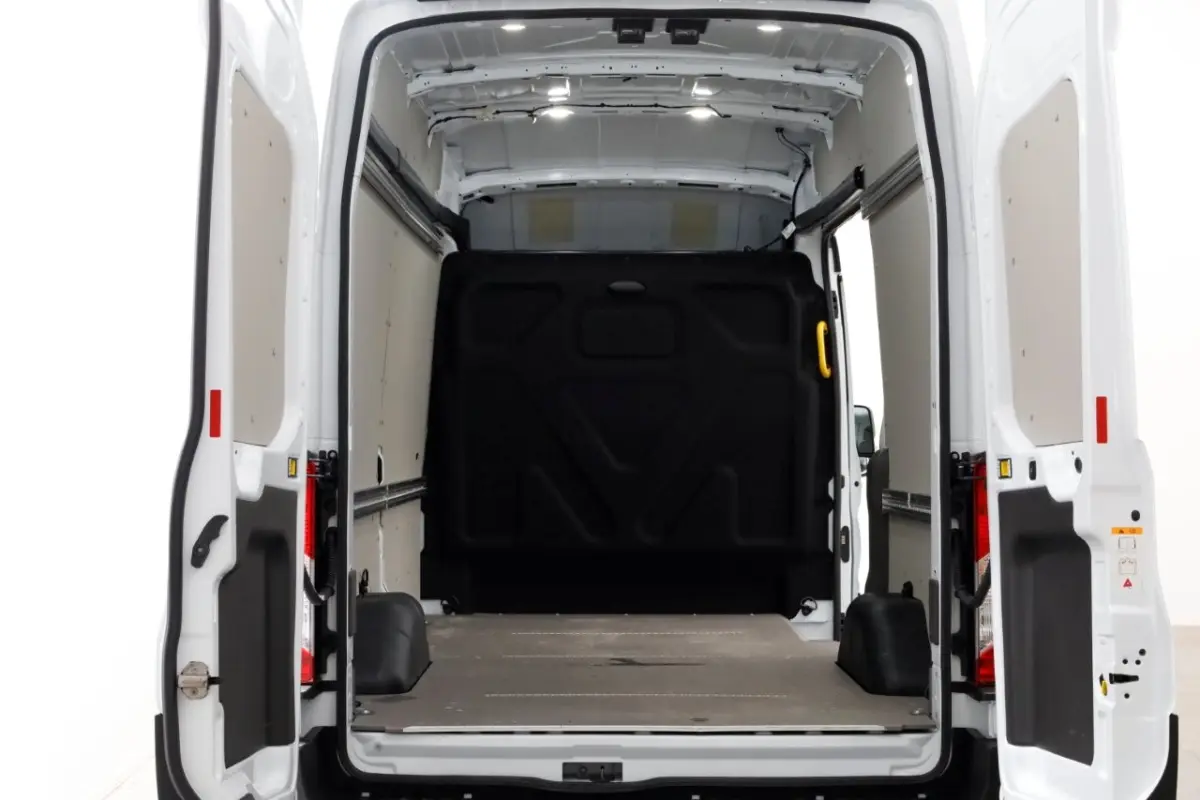 350 L2H3 68 kWh Trend 100% Elektrisch Snellader/Airco/Navi SOH 99% 12-2024