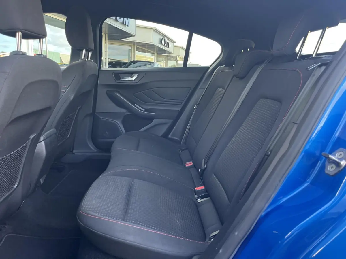 EcoBoost Hybrid ST Line GROOTSCHERM+NL AUTO+LED