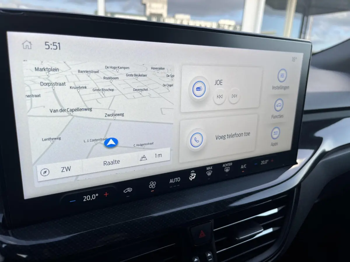 EcoBoost Hybrid ST Line GROOTSCHERM+NL AUTO+LED