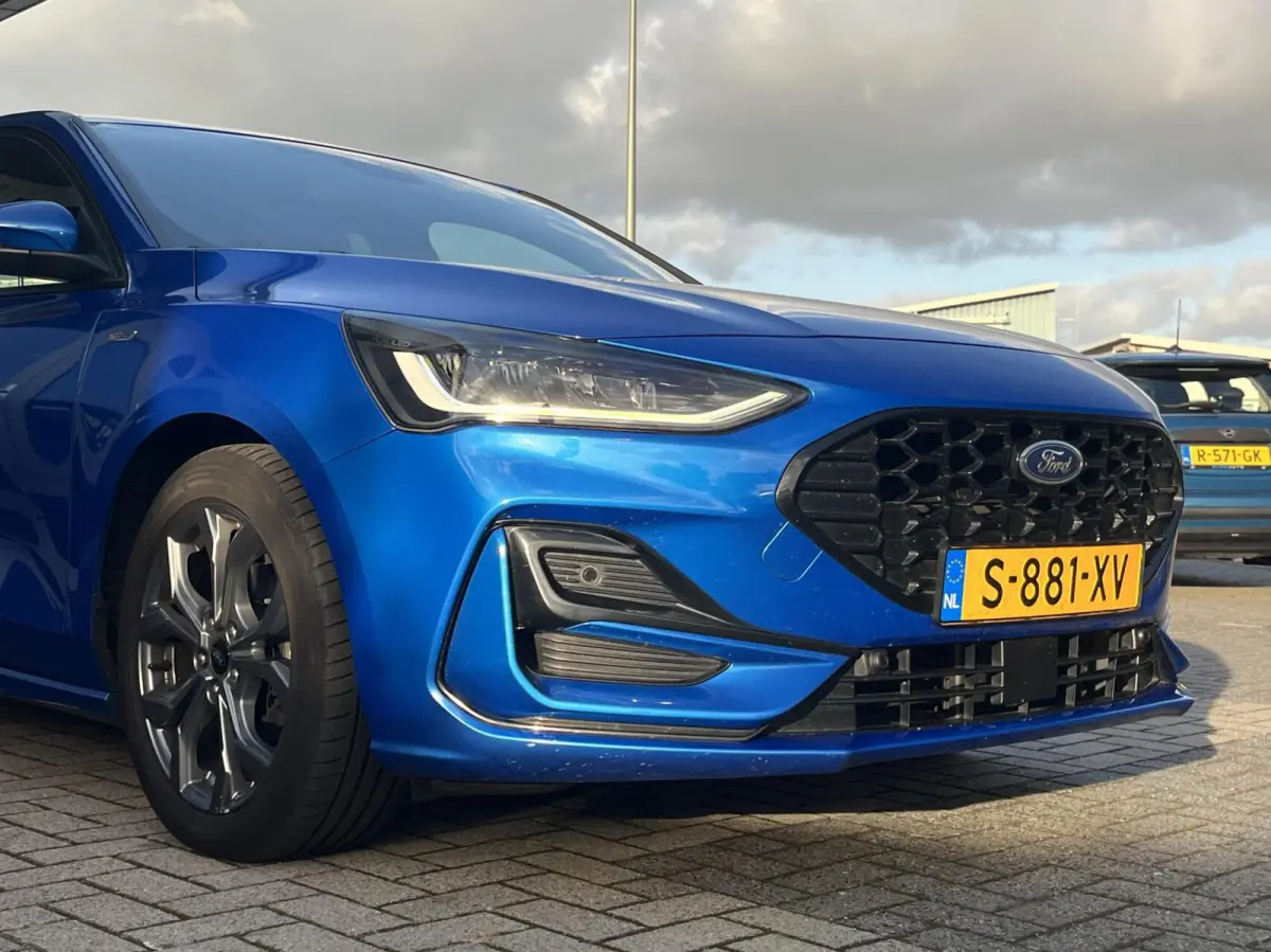 EcoBoost Hybrid ST Line GROOTSCHERM+NL AUTO+LED