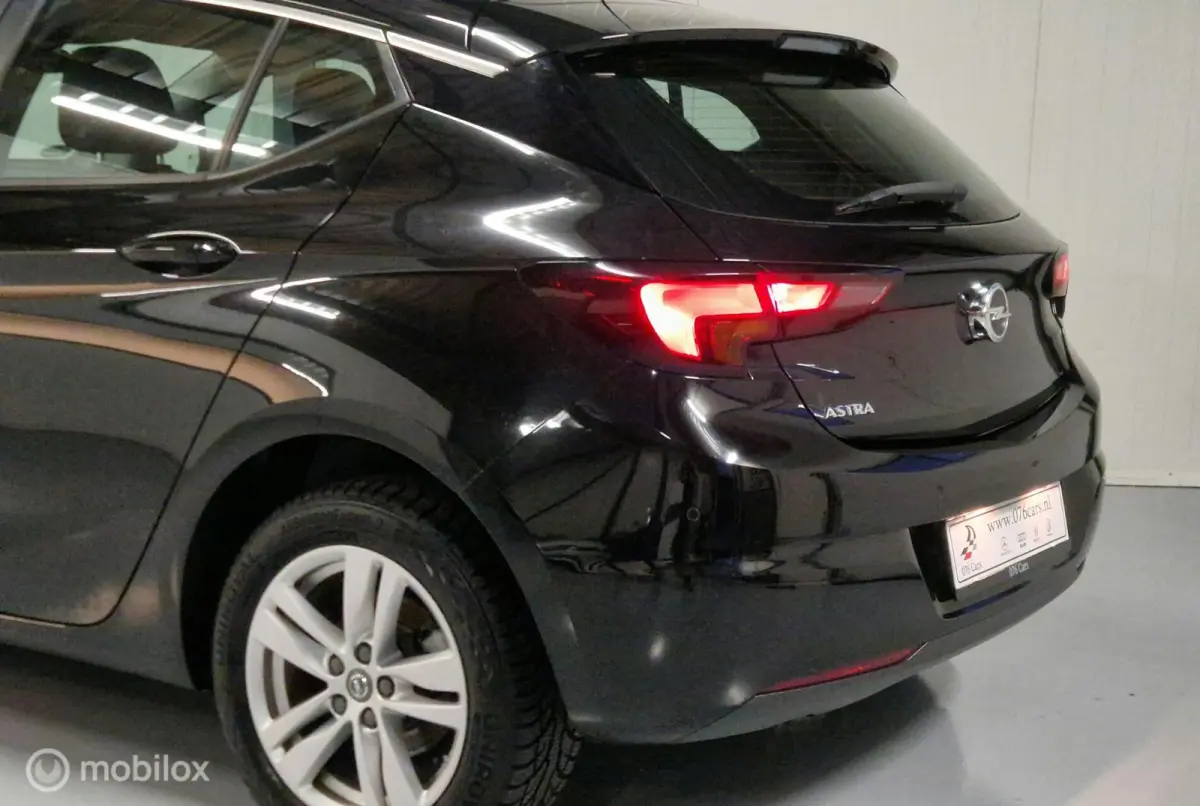 1.0 Turbo Online Edition Clima Cruise Navi LMV