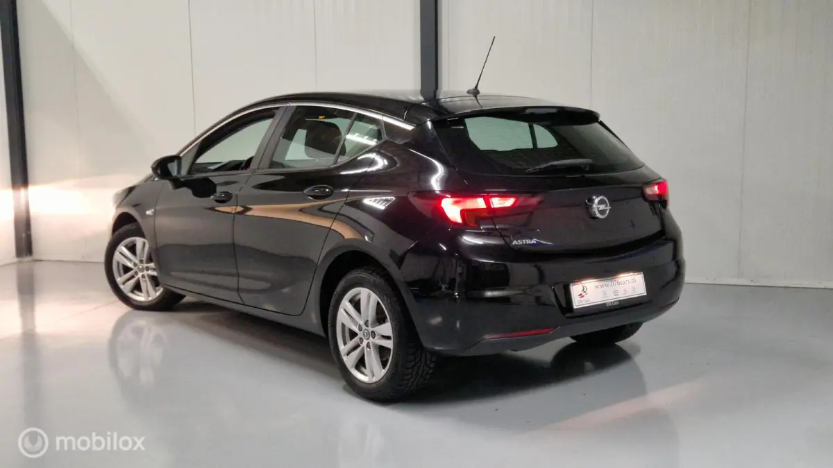 1.0 Turbo Online Edition Clima Cruise Navi LMV