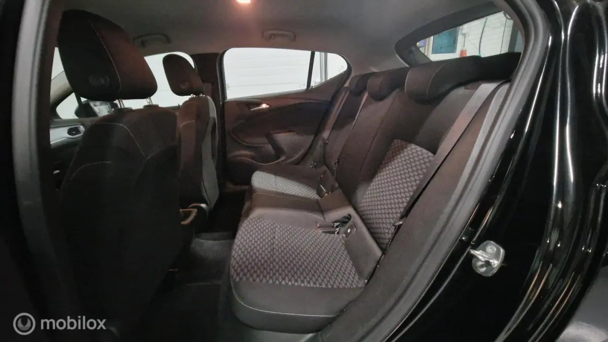 1.0 Turbo Online Edition Clima Cruise Navi LMV