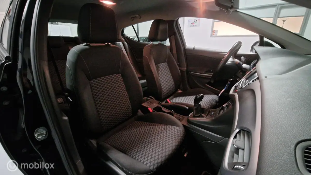 1.0 Turbo Online Edition Clima Cruise Navi LMV