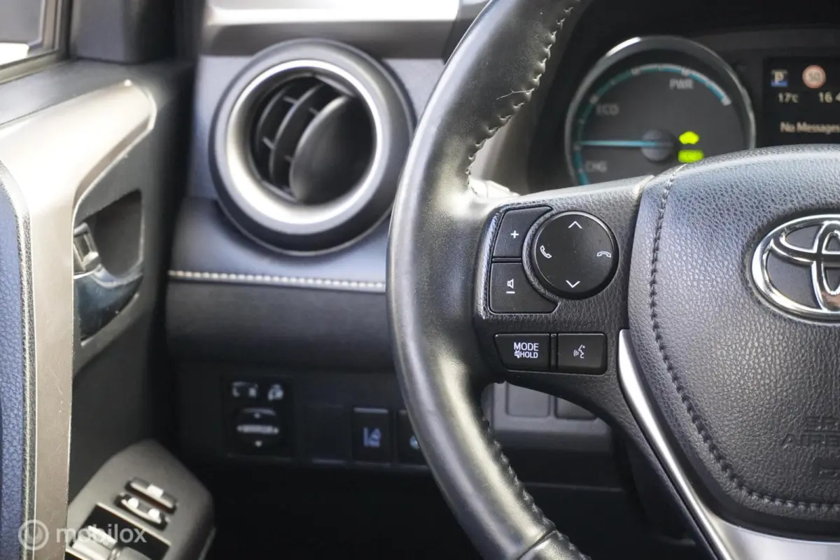 2.5 Hybrid AWD Style