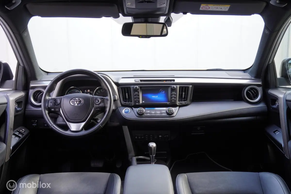 2.5 Hybrid AWD Style