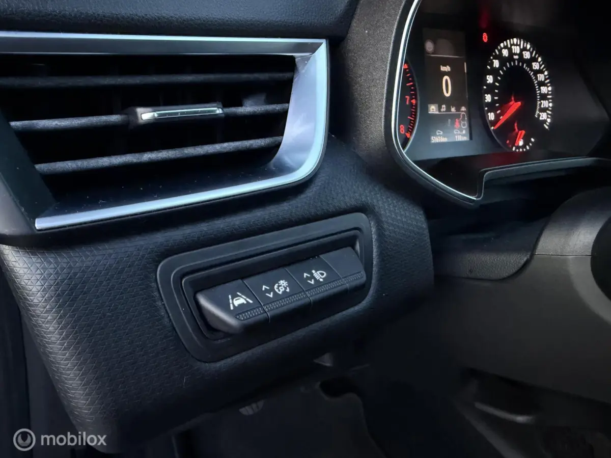 1.0 TCe Zen/Carplay/LED/Climate/Cruise/Keyless