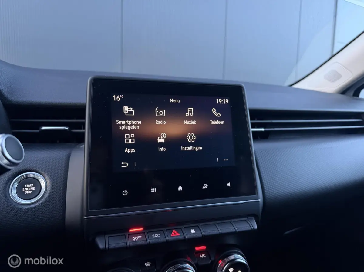 1.0 TCe Zen/Carplay/LED/Climate/Cruise/Keyless