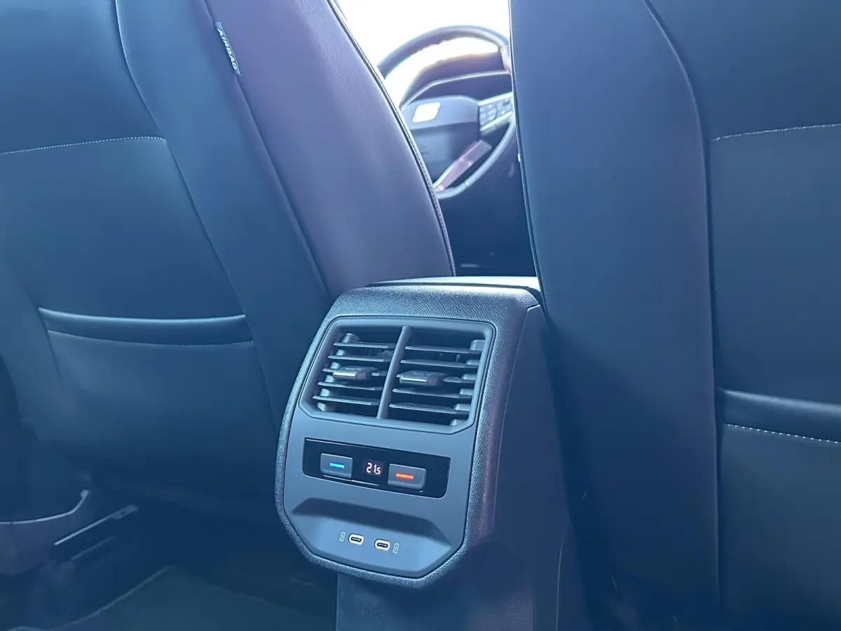 1.5 eTSI FR Aut Leer Navi Camera Carplay