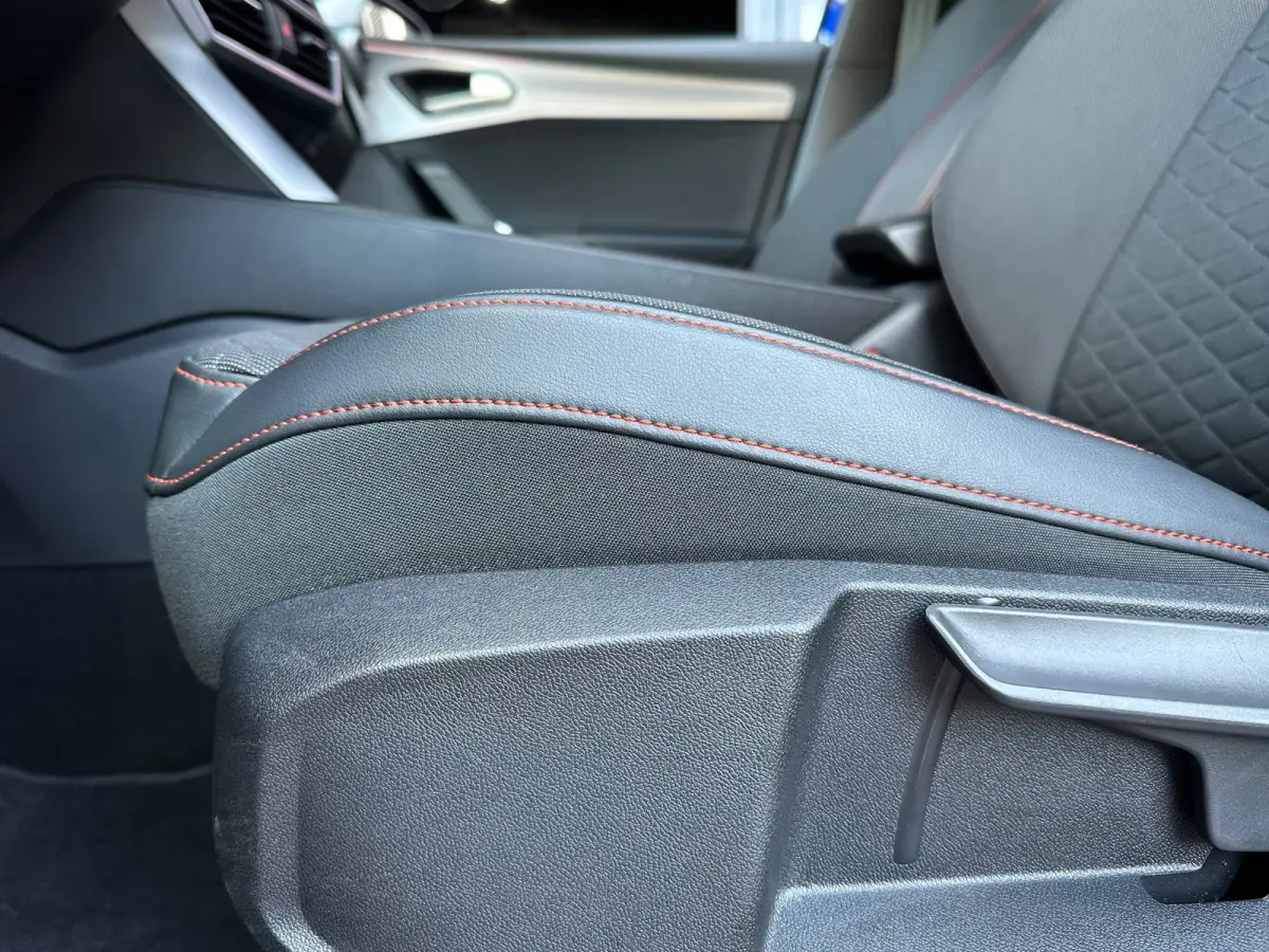 1.5 eTSI FR Aut Leer Navi Camera Carplay