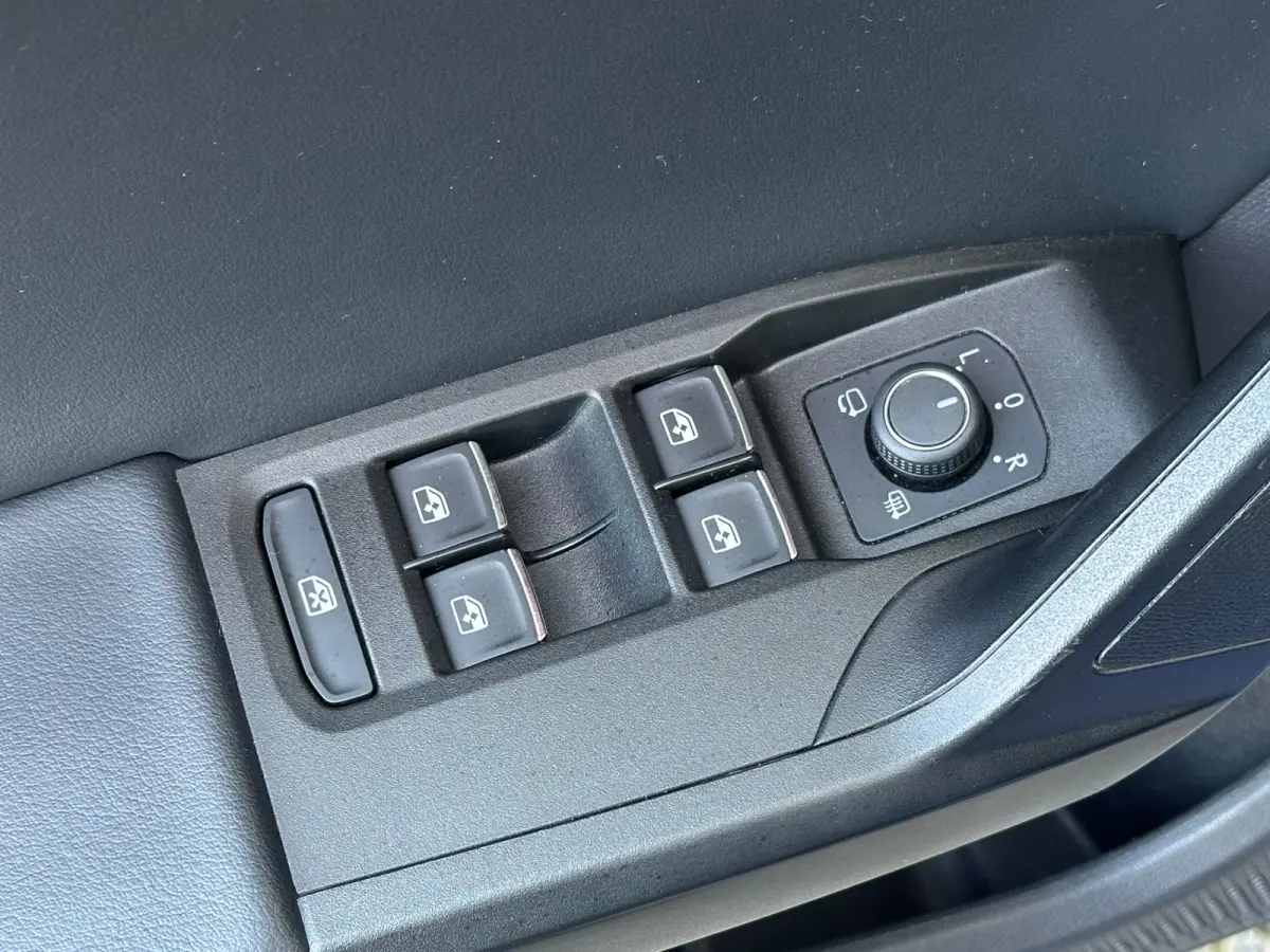 1.5 eTSI FR Aut Leer Navi Camera Carplay