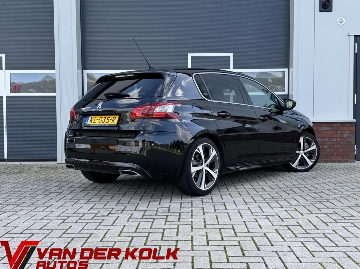 1.6 e-Turbo GT 205 | Alcantara/Leder | Navigatie | Cruise | Climate | LED | Trekhaak | Sensoren