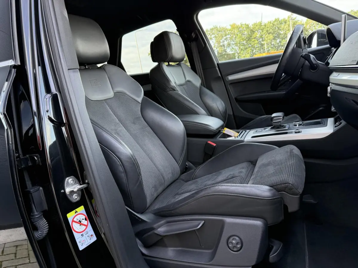 55 TFSI e quattro Competition | Digital Cockpit | Full LED | Half Leder | Navigatie | Adaptive Cruise | Climate | Stoelverwarming | Trekhaak | Sensoren