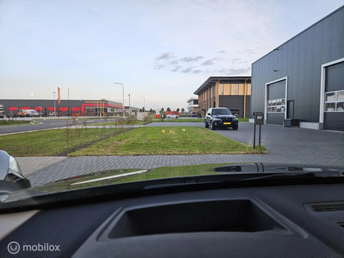 sDrive18i High Executive Automaat HUD | Camera | LED