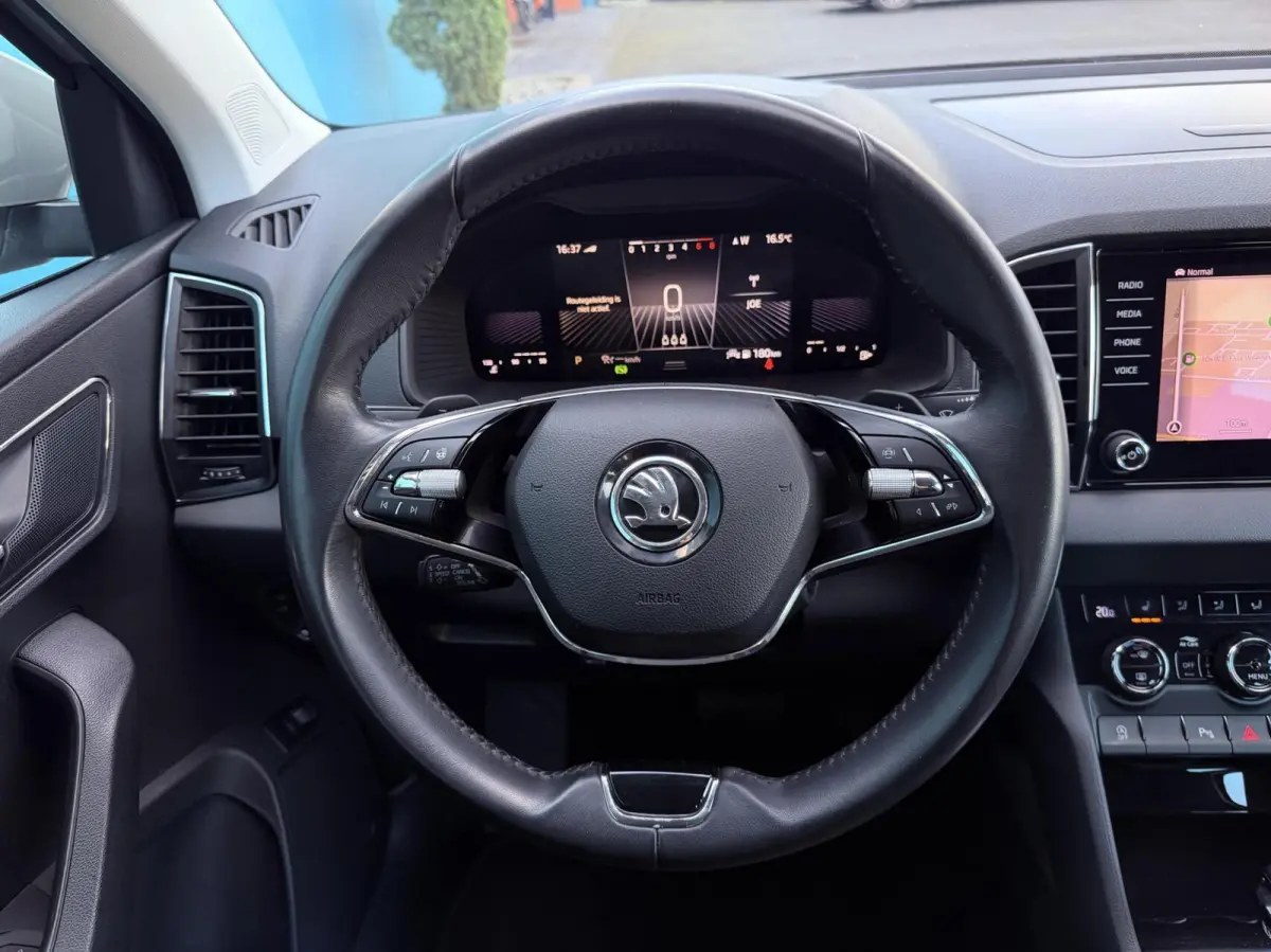 1.5 TSI ACT DSG AUT. Business Edition Plus TREKH | STOEL/STUURVERW | ADAPT.CRUISE | CARPLAY | DIGI.DASHB | KEYLESS | ELEK.A.KLEP