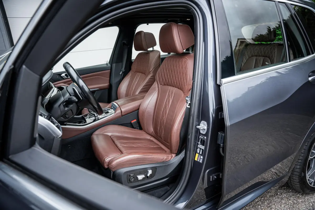 xDrive45e M-Sport NL-auto|1e-eig.|Pano|Laser|H&K|Elek-Trekhaak|360°|Dealeronderhouden