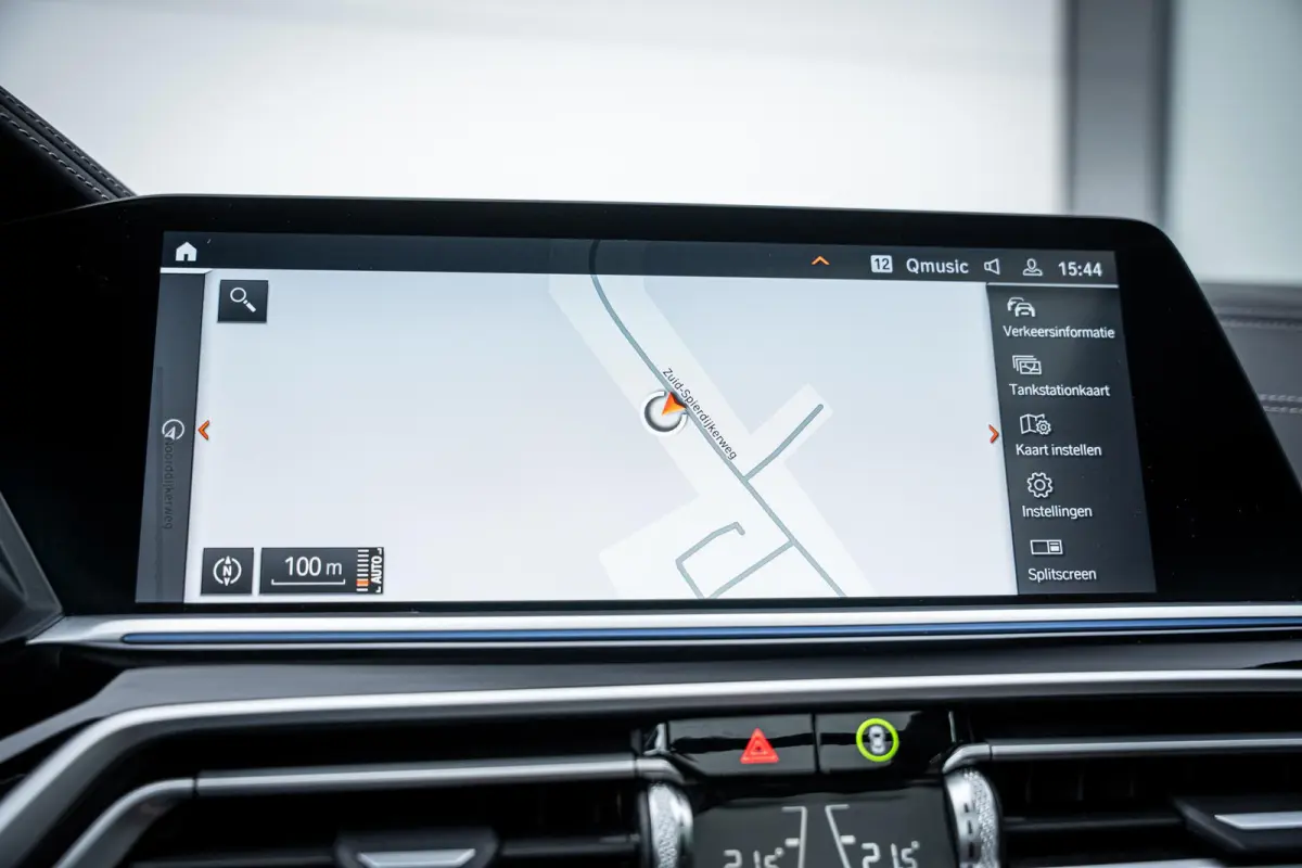 xDrive45e M-Sport NL-auto|1e-eig.|Pano|Laser|H&K|Elek-Trekhaak|360°|Dealeronderhouden