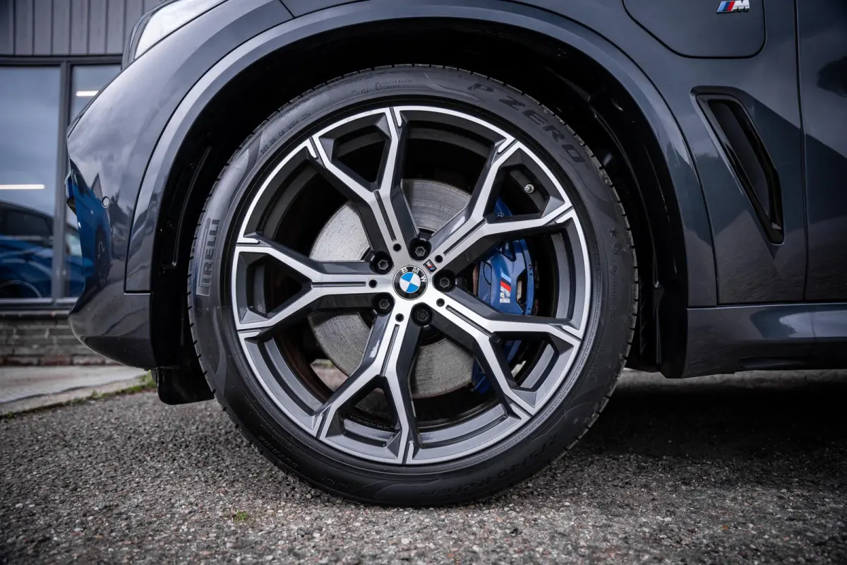 xDrive45e M-Sport NL-auto|1e-eig.|Pano|Laser|H&K|Elek-Trekhaak|360°|Dealeronderhouden