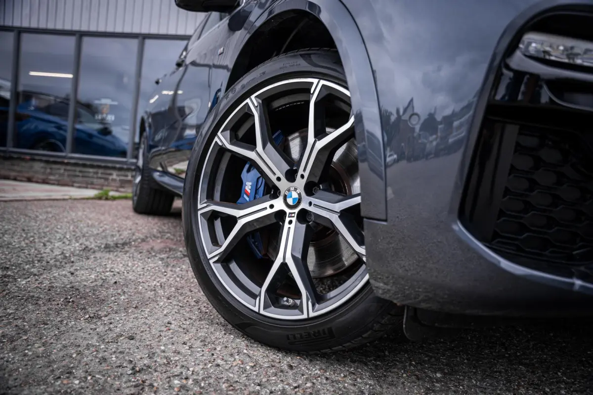 xDrive45e M-Sport NL-auto|1e-eig.|Pano|Laser|H&K|Elek-Trekhaak|360°|Dealeronderhouden