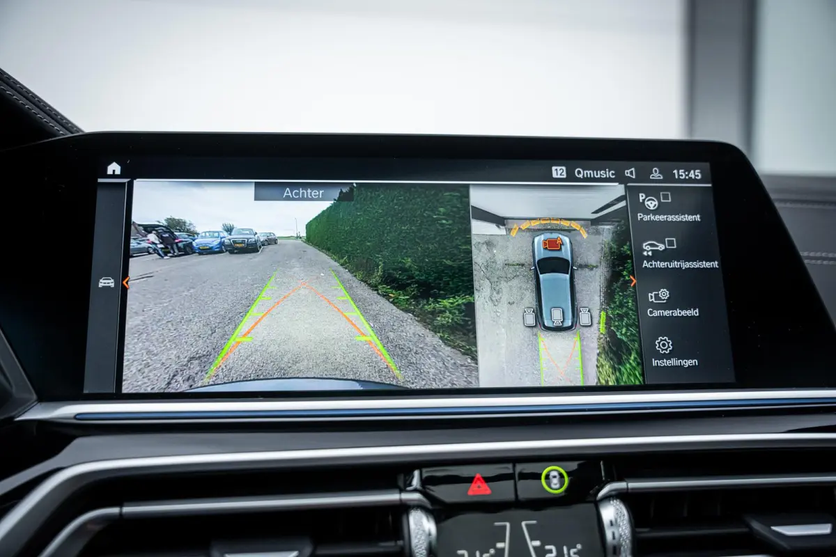 xDrive45e M-Sport NL-auto|1e-eig.|Pano|Laser|H&K|Elek-Trekhaak|360°|Dealeronderhouden