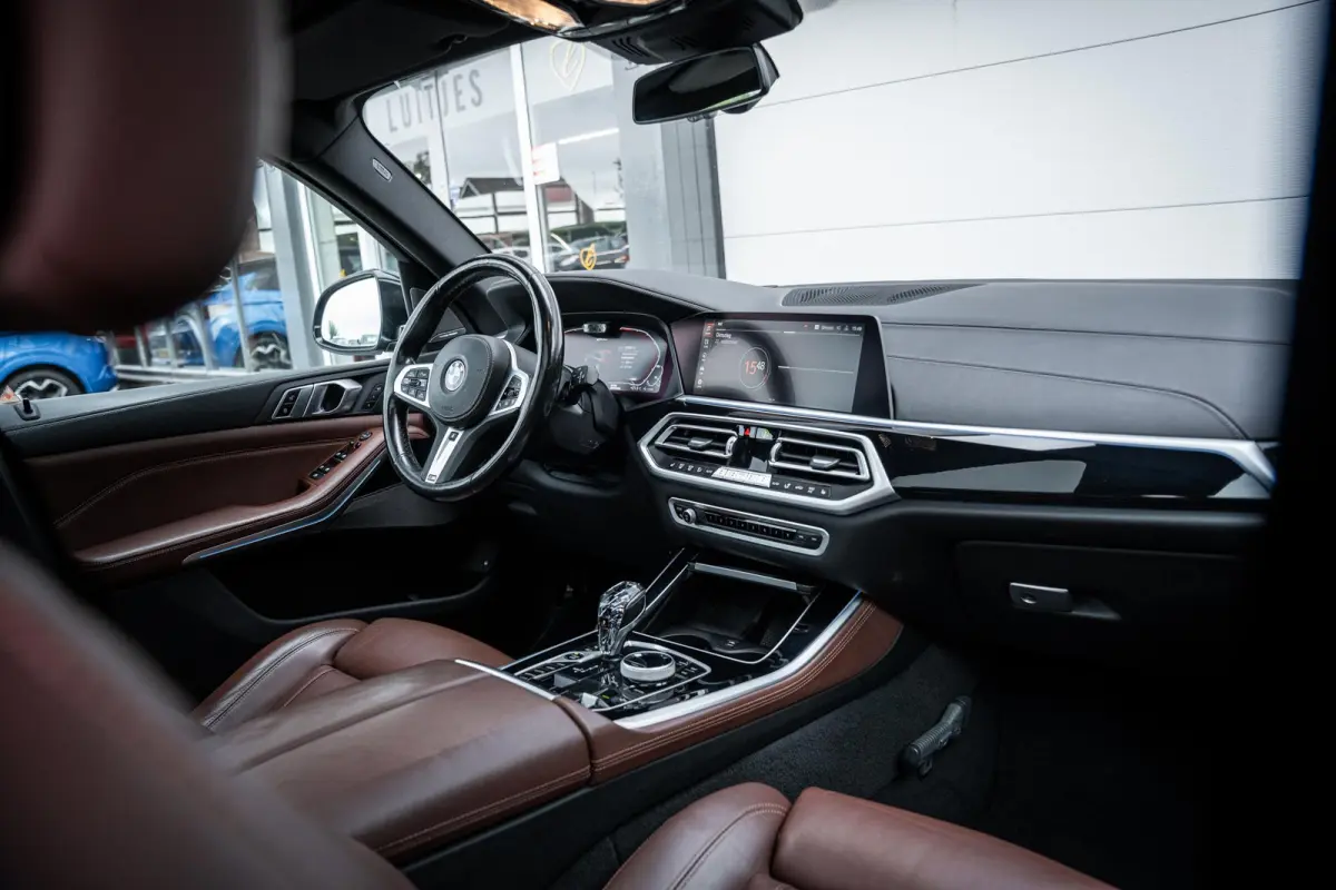 xDrive45e M-Sport NL-auto|1e-eig.|Pano|Laser|H&K|Elek-Trekhaak|360°|Dealeronderhouden