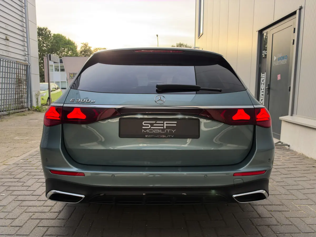300 e AMG 313PK | Pano | Memory | 360 | Ambient plus | Trekhaak | ACC | BTW auto