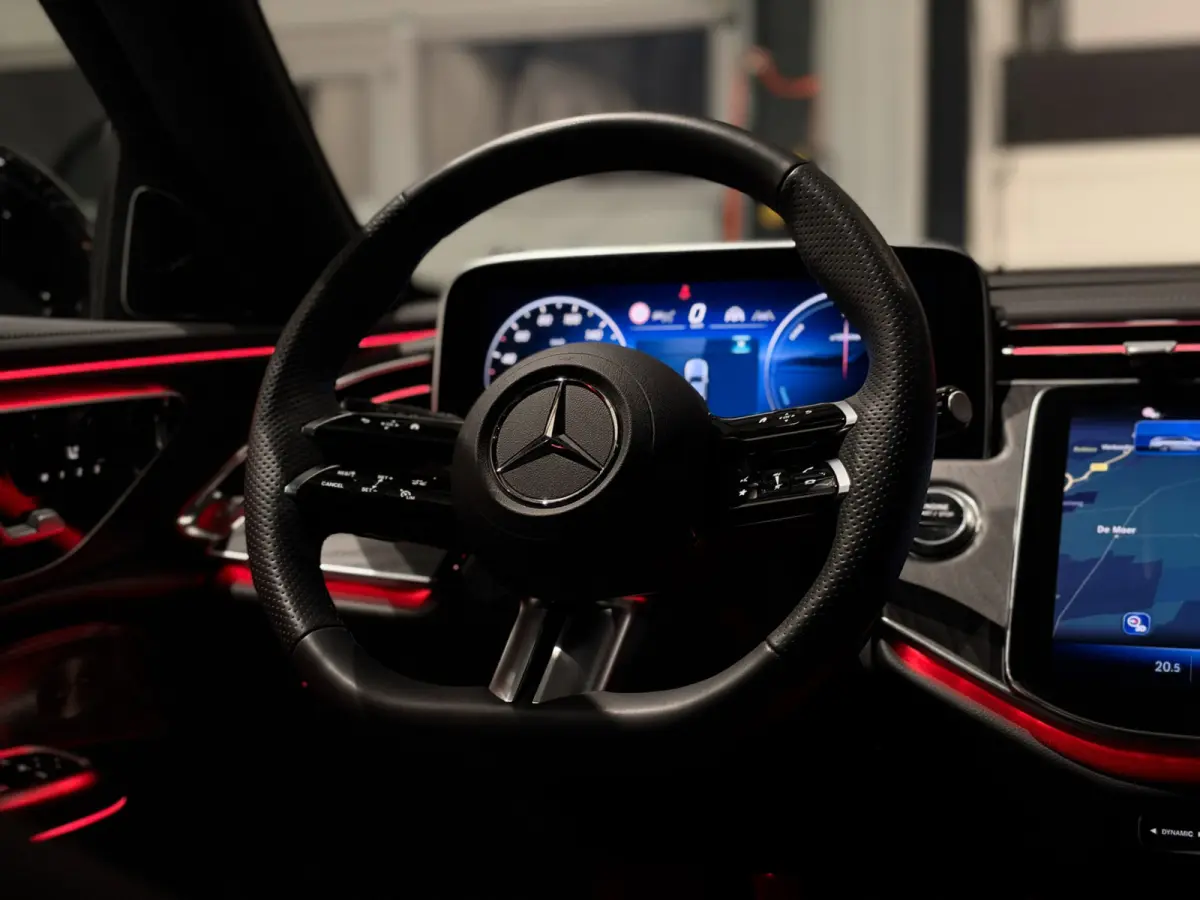300 e AMG 313PK | Pano | Memory | 360 | Ambient plus | Trekhaak | ACC | BTW auto