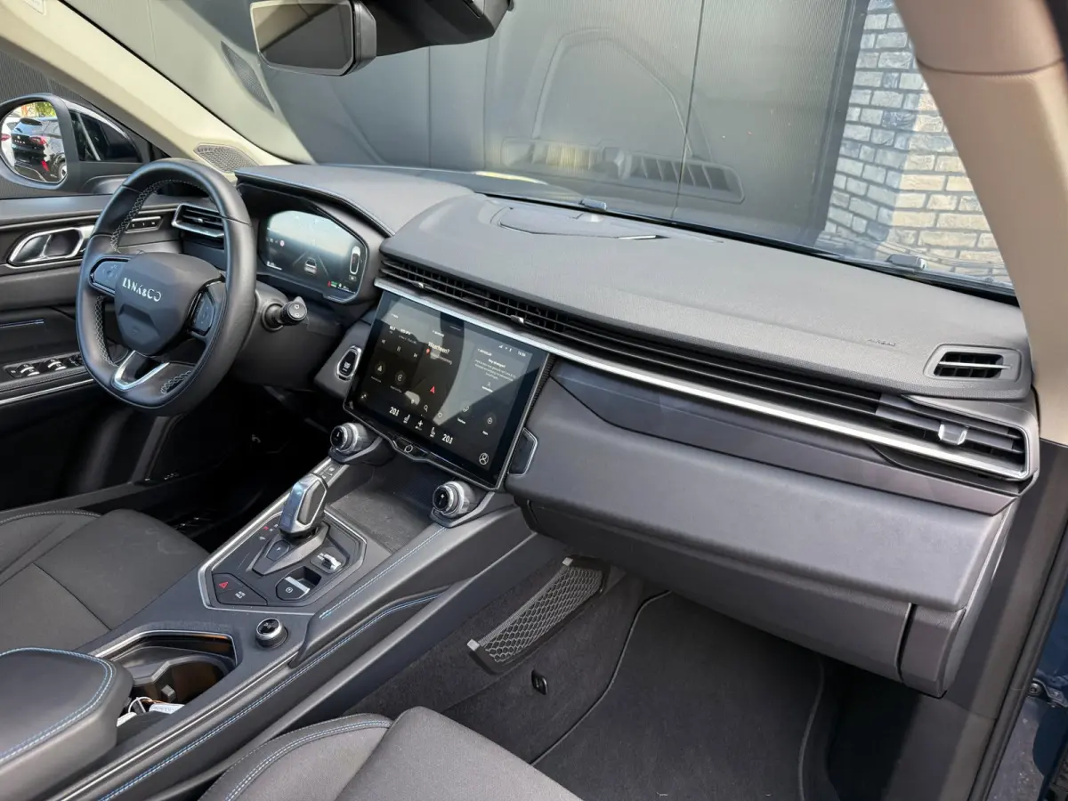 1.5 More PHEV Panorama, Winter pack, Navi, Camera etc. etc.