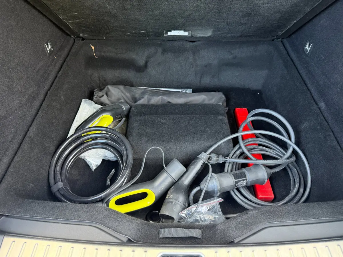 1.5 More PHEV Panorama, Winter pack, Navi, Camera etc. etc.
