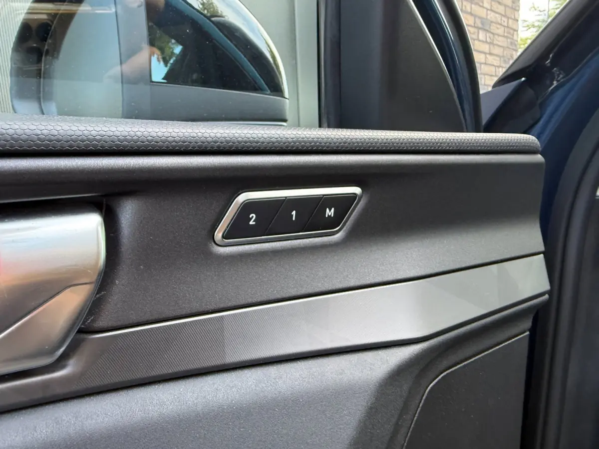 1.5 More PHEV Panorama, Winter pack, Navi, Camera etc. etc.