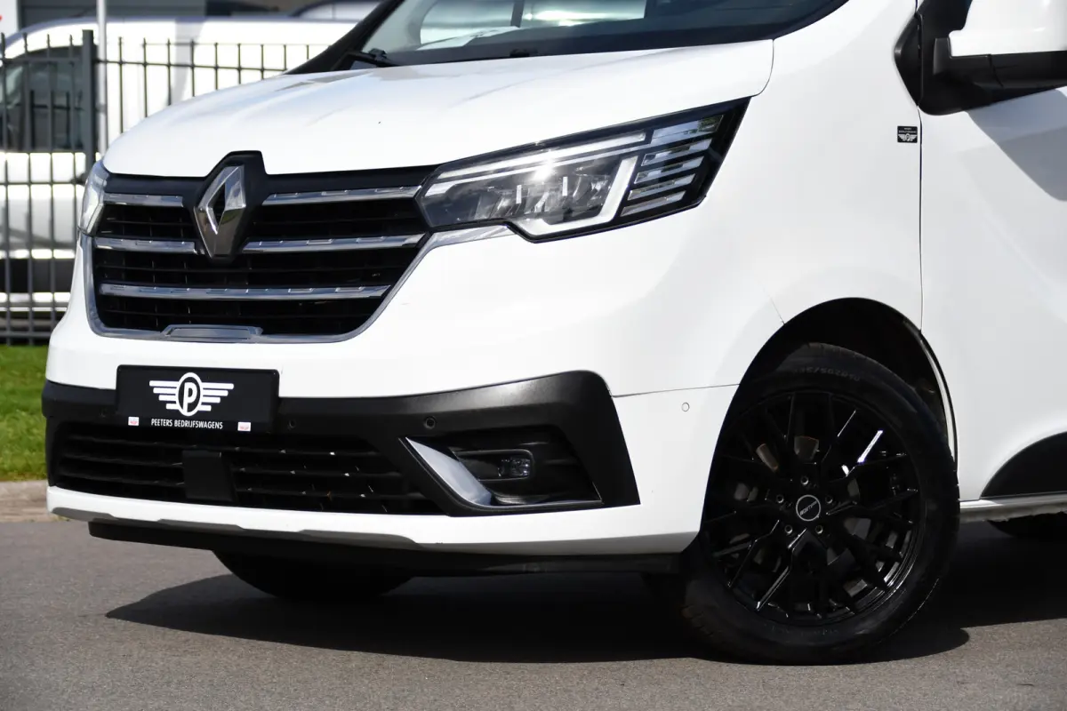 2.0 dCi 150 T29 L1H1 PB Edition Camer, Cruise, Carplay, LED, 2 x Schuifdeur, Automaat, Sensoren, CLIMA, Multimedia, 150pk, Keyless, Uniek!