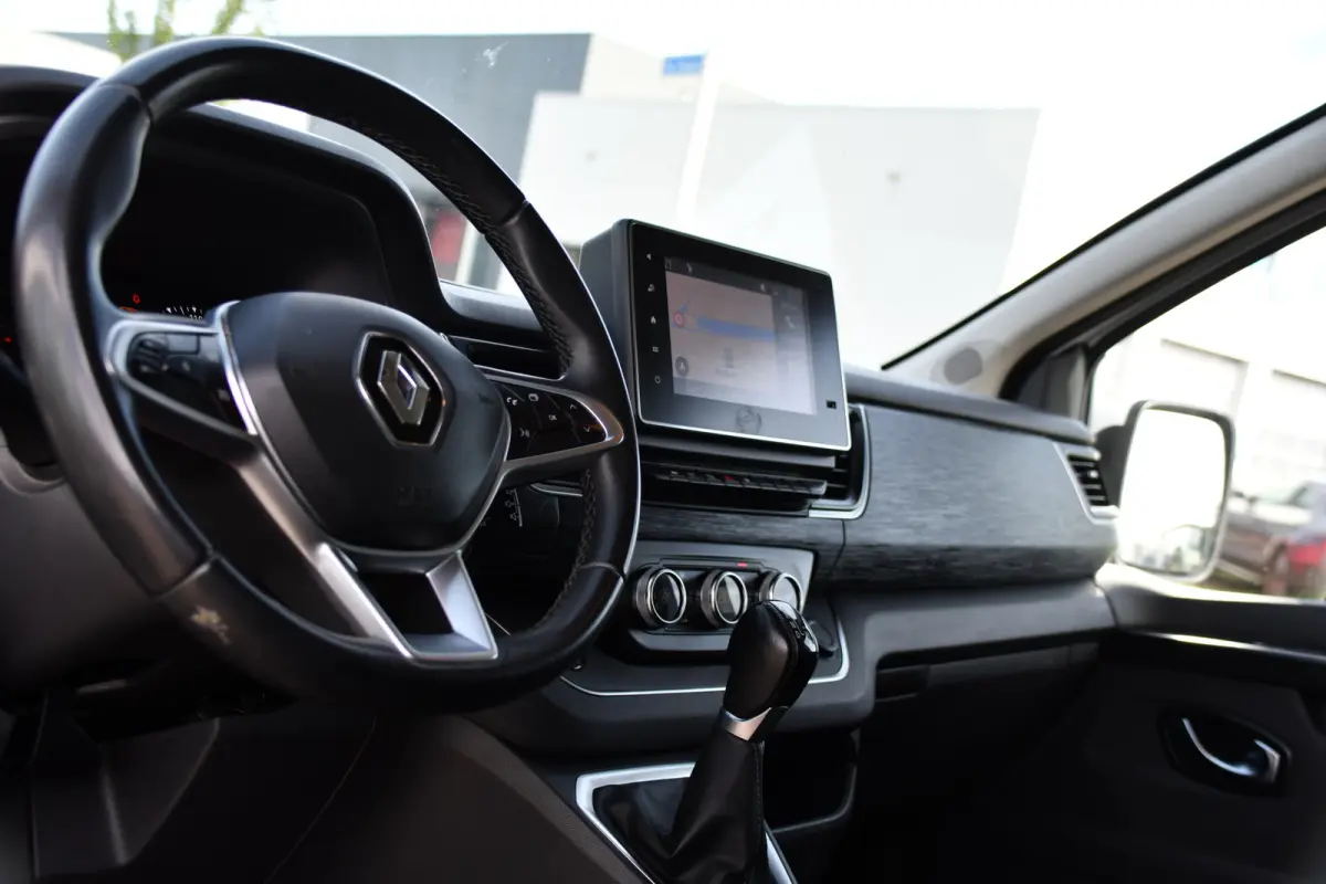2.0 dCi 150 T29 L1H1 PB Edition Camer, Cruise, Carplay, LED, 2 x Schuifdeur, Automaat, Sensoren, CLIMA, Multimedia, 150pk, Keyless, Uniek!