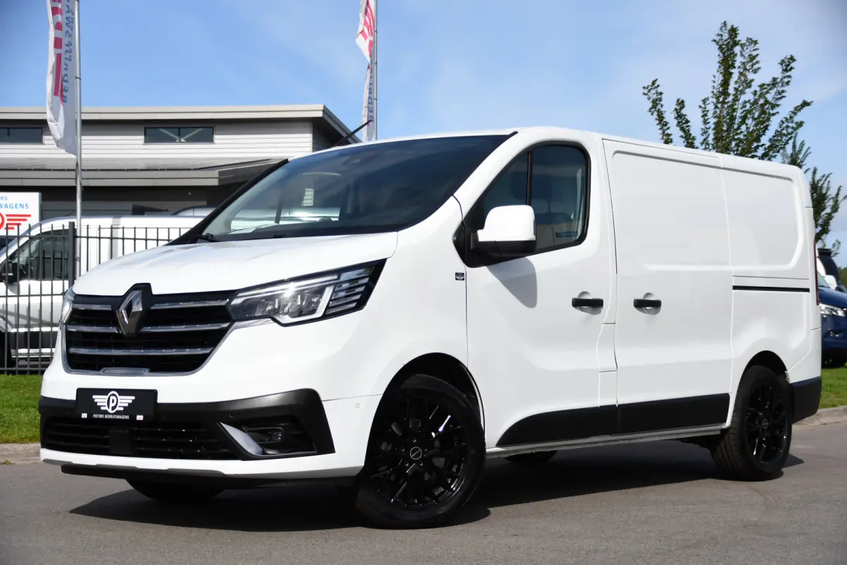 2.0 dCi 150 T29 L1H1 PB Edition Camer, Cruise, Carplay, LED, 2 x Schuifdeur, Automaat, Sensoren, CLIMA, Multimedia, 150pk, Keyless, Uniek!