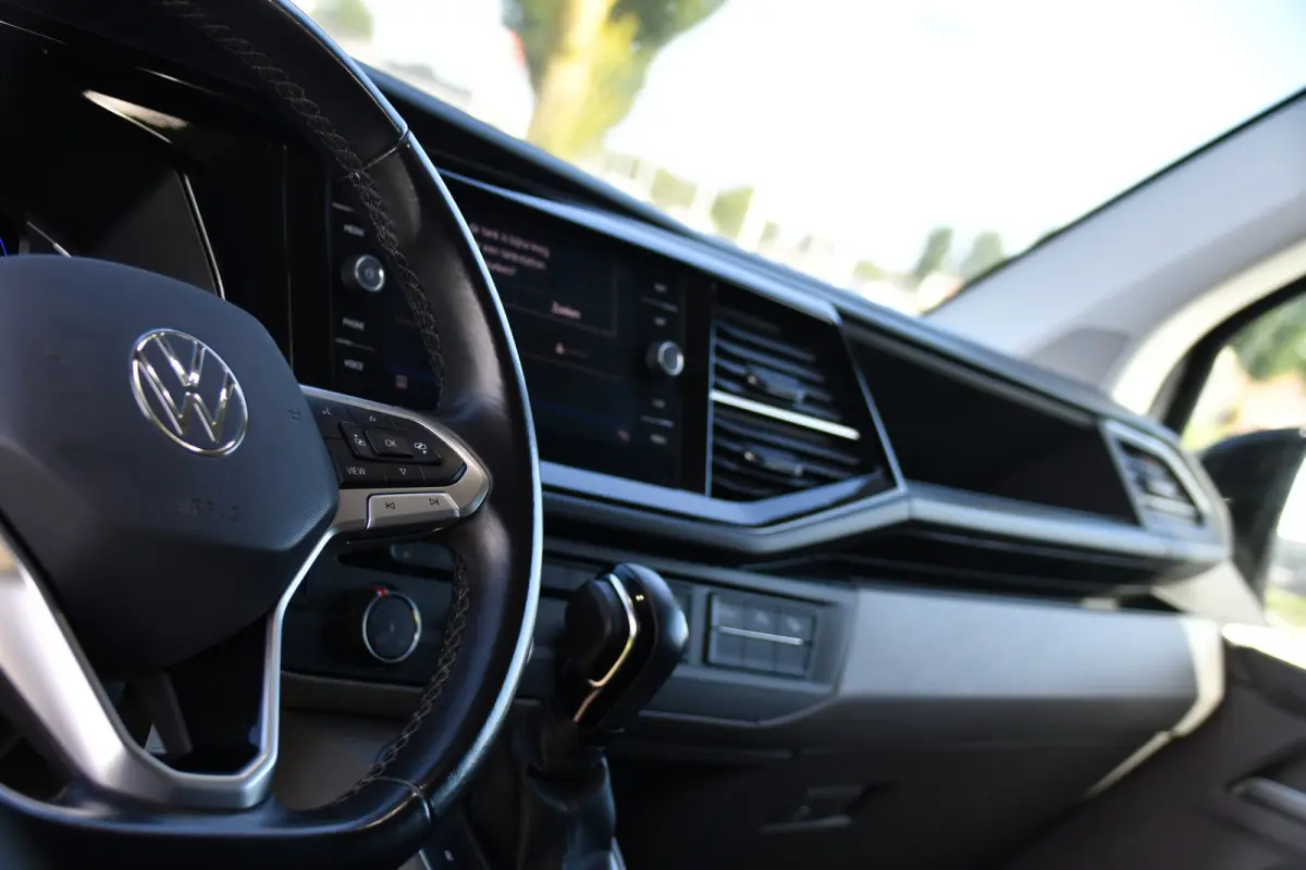 2.0 TDI L2H1 Bulli Virtual, Adaptieve Cruise, Camera, Carplay, LED, 150pk, Stoelverwarming, Multimedia, Sensoren, Trekhaak, Uniek!