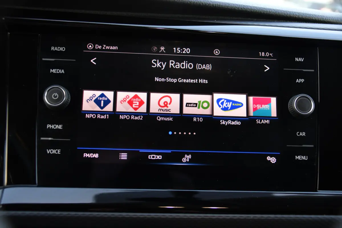 2.0 TDI L2H1 Bulli Virtual, Adaptieve Cruise, Camera, Carplay, LED, 150pk, Stoelverwarming, Multimedia, Sensoren, Trekhaak, Uniek!