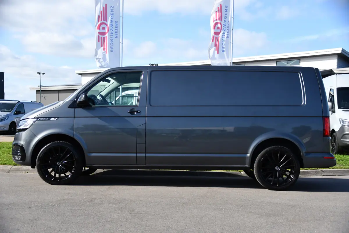 2.0 TDI L2H1 Bulli Virtual, Adaptieve Cruise, Camera, Carplay, LED, 150pk, Stoelverwarming, Multimedia, Sensoren, Trekhaak, Uniek!