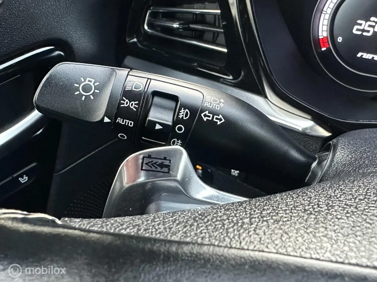 ExecutiveLine 64 kWh 3-FASE SOH 98,6% WARMTEPOMP SCHUIFDAK LEDER CARPLAY STOELVENTILATIE/VERWARMING ACHTERUITRIJ CAMERA!!
