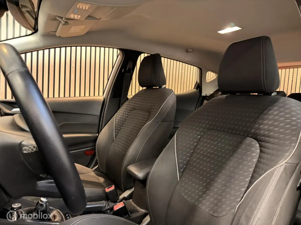 1.0 EcoBoost Titanium 1eEIG! NAP B&O CARPLAY ACC