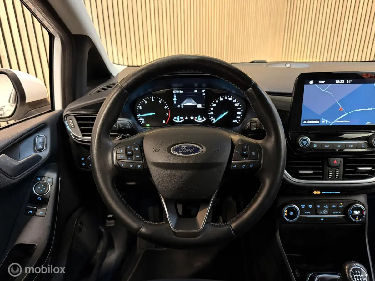 1.0 EcoBoost Titanium 1eEIG! NAP B&O CARPLAY ACC