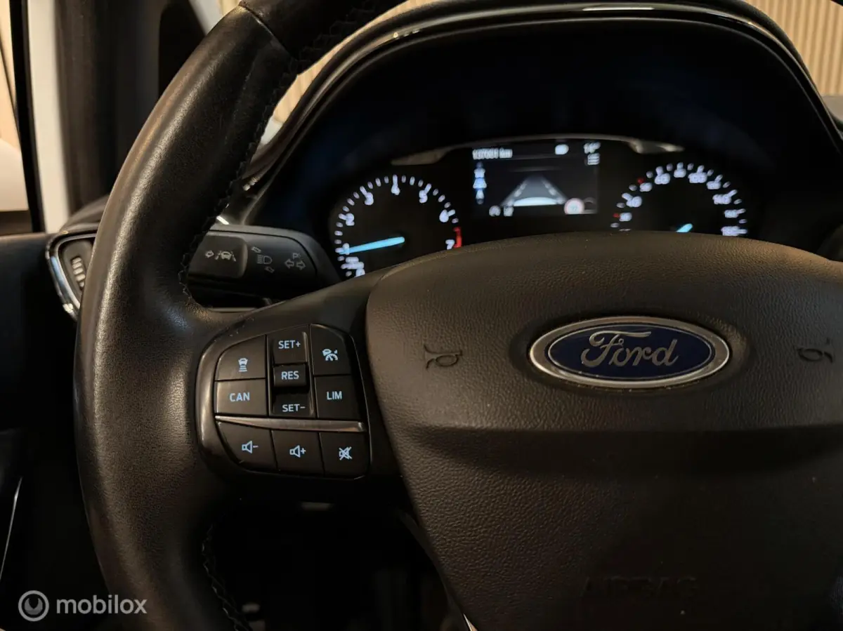 1.0 EcoBoost Titanium 1eEIG! NAP B&O CARPLAY ACC