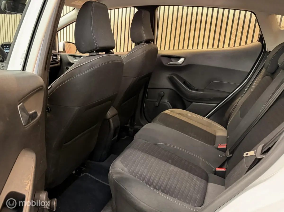 1.0 EcoBoost Titanium 1eEIG! NAP B&O CARPLAY ACC