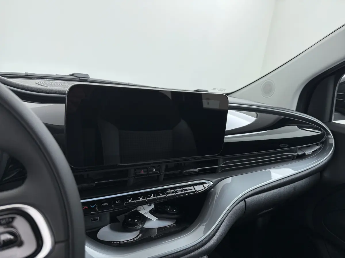 Torino | 10,25" touchscreen radio met Bluetooth, DAB & USB | Automatische airconditioning | Cruise control