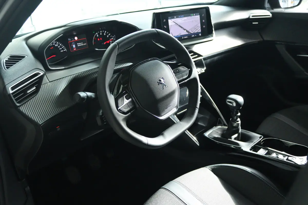 1.2 Turbo Allure | Cruise Control | Trekhaak | Navigatie | Carplay | 17 Inch | Climate Control | LED | Sensoren