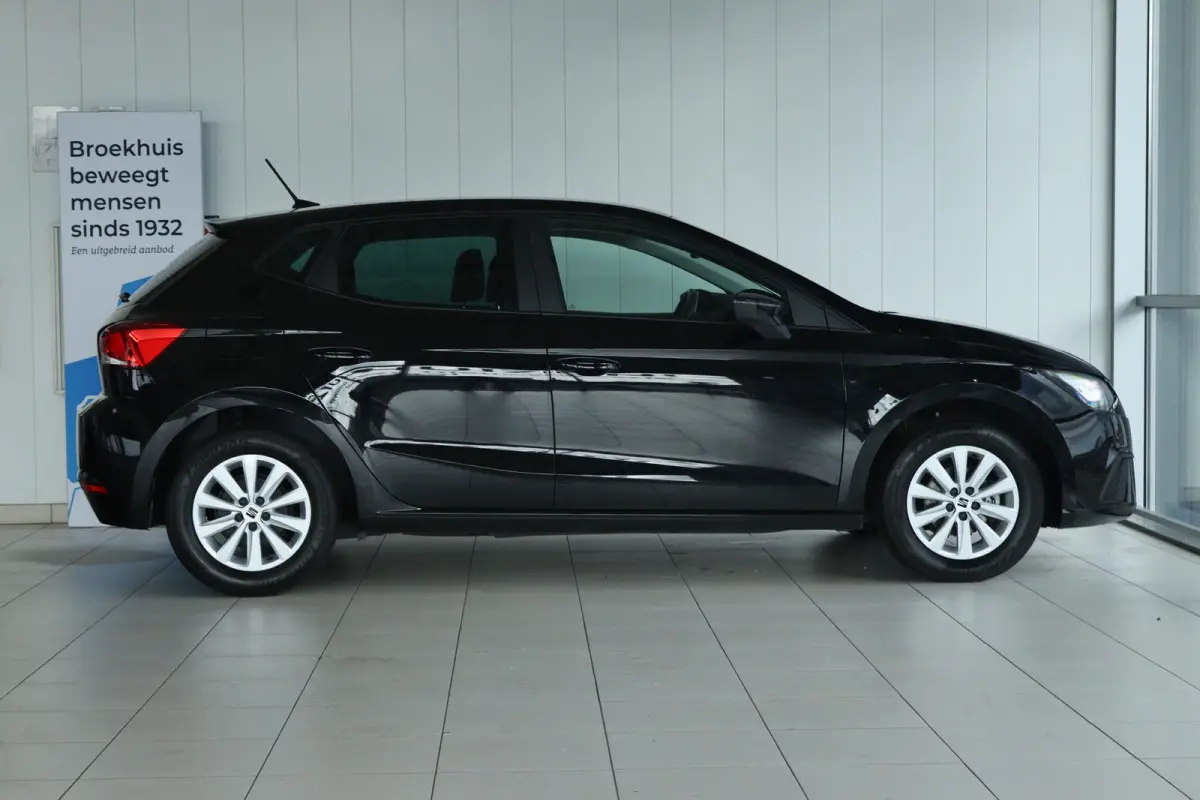 1.0 EcoTSI Style Business Intense | Cruise Control | Stoelverwarming | Navi | Carplay | Climate Control | Digital Cockpit | LED | LMV