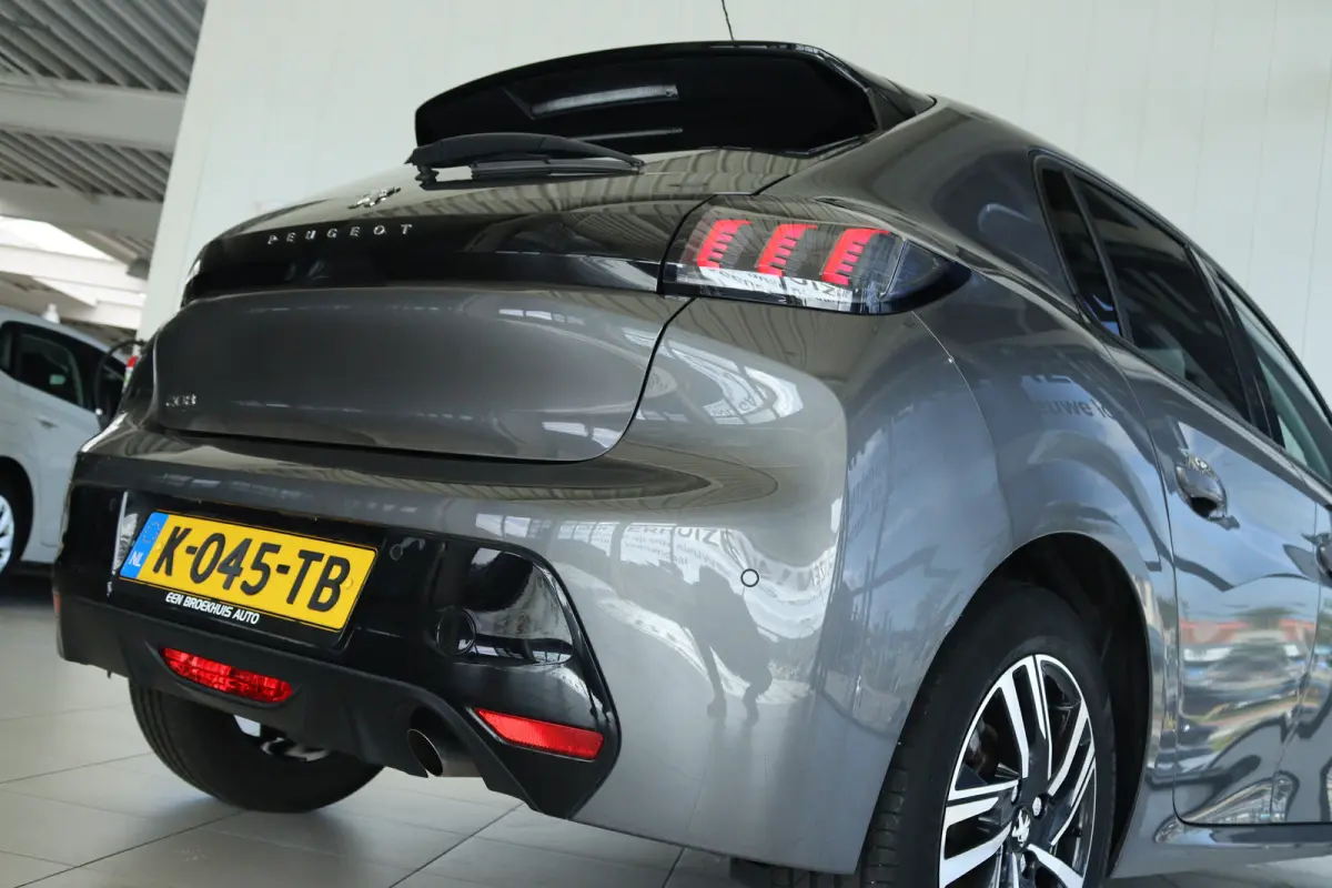 1.2 Turbo Allure | Cruise Control | Navigatie | Climate | Carplay | Sensoren | LMV | LED |