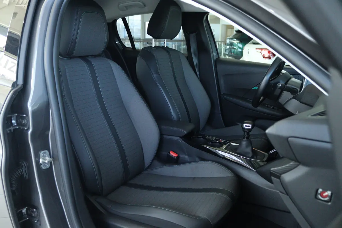 1.2 Turbo Allure | Cruise Control | Navigatie | Climate | Carplay | Sensoren | LMV | LED |