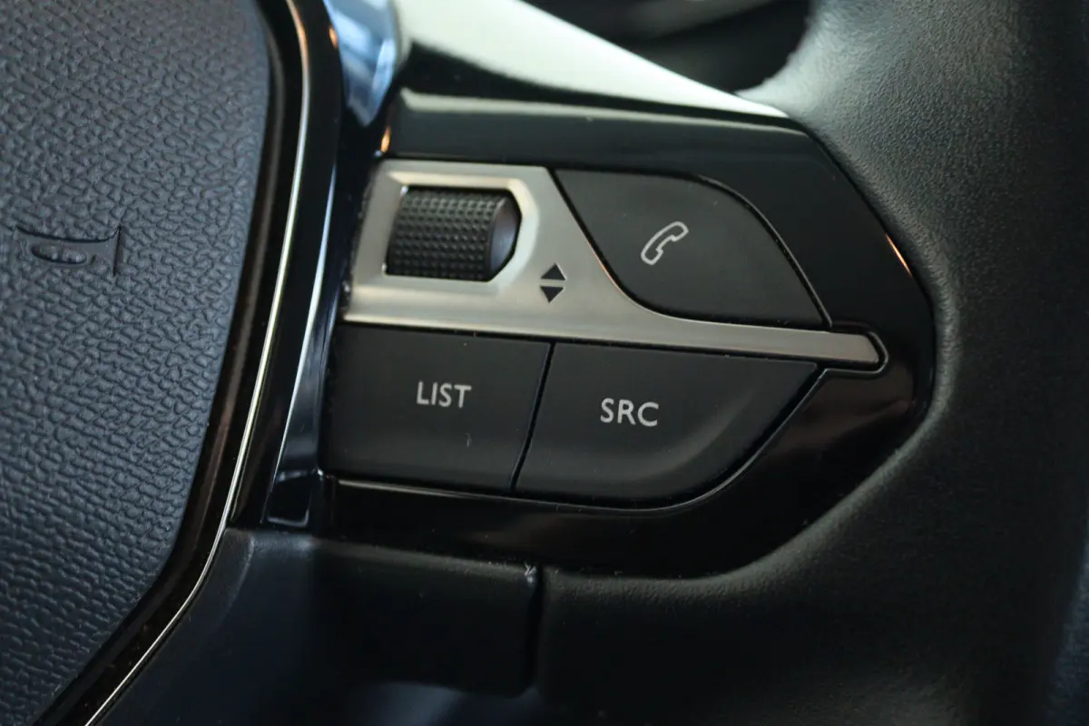 1.2 Turbo Allure | Cruise Control | Navigatie | Climate | Carplay | Sensoren | LMV | LED |
