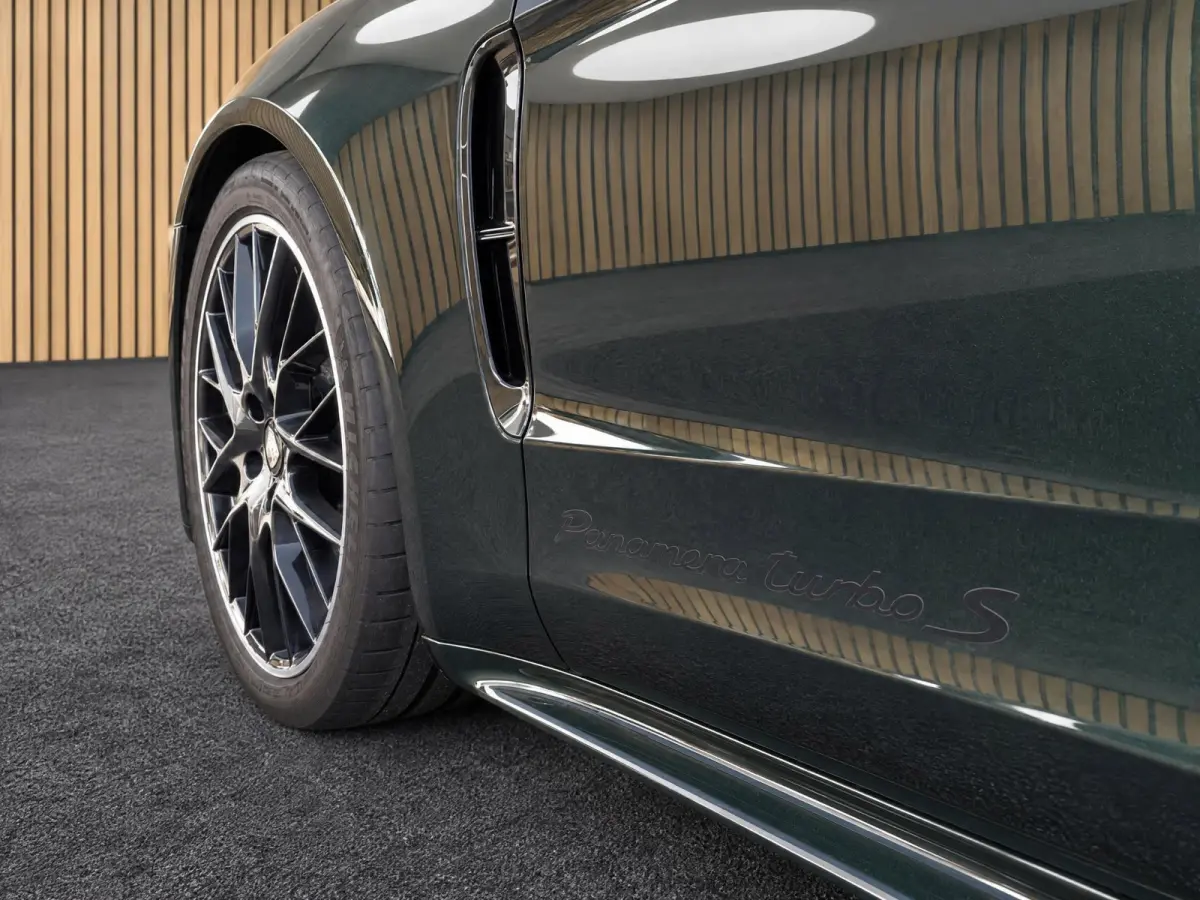4.0 Turbo S E-Hybrid PTS |Keramisch |Pano |Soft Close |Massage |Stoelventilatie |Head-Up