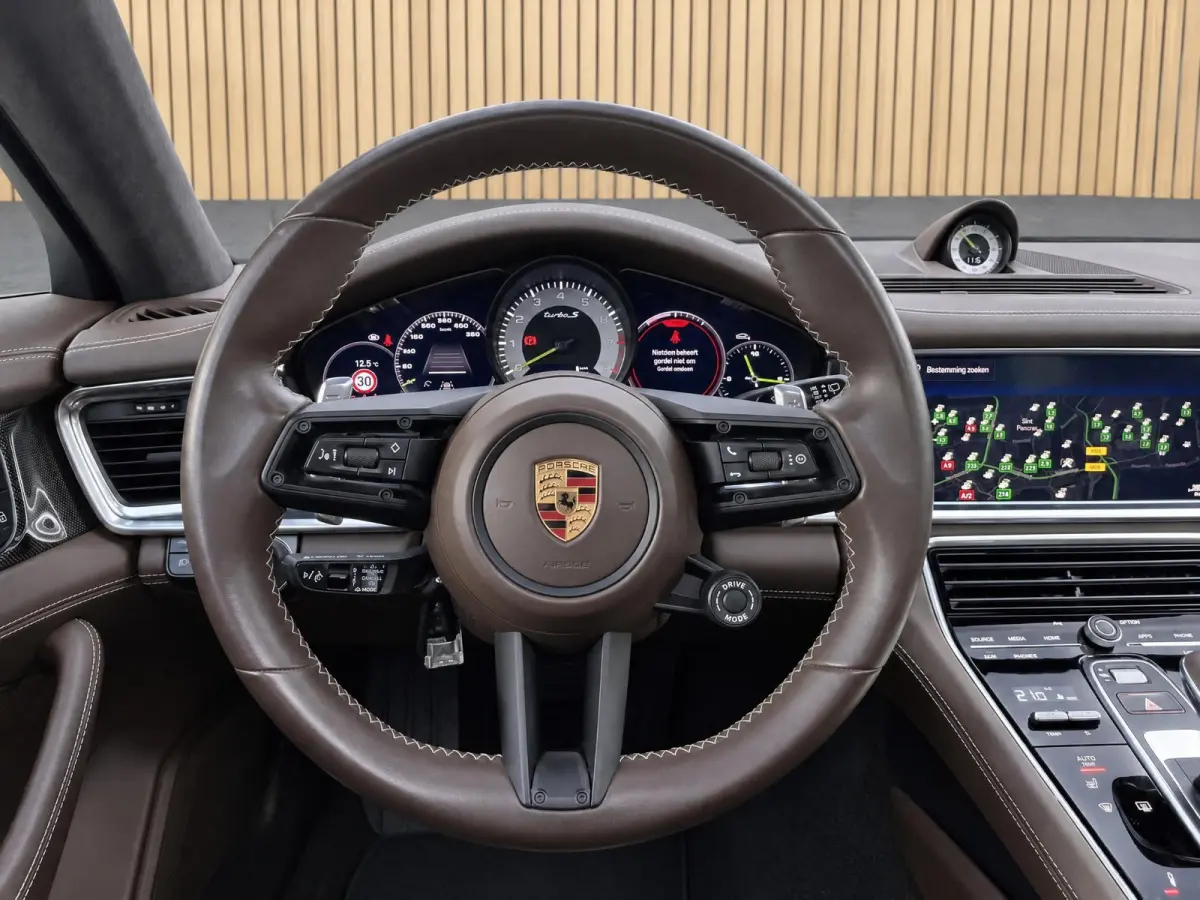 4.0 Turbo S E-Hybrid PTS |Keramisch |Pano |Soft Close |Massage |Stoelventilatie |Head-Up