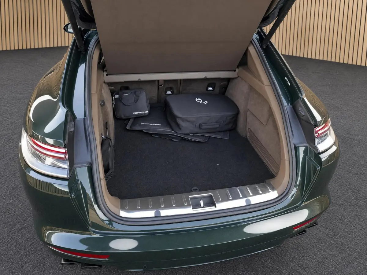 4.0 Turbo S E-Hybrid PTS |Keramisch |Pano |Soft Close |Massage |Stoelventilatie |Head-Up